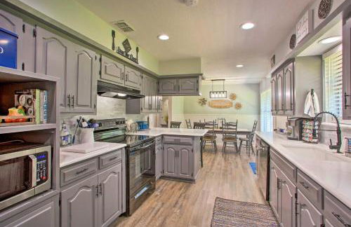 Home 4 Mi to Dtwn McKinney! Game Room and Fireplace - Foto 11