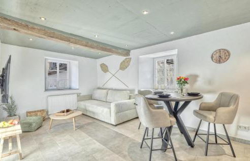 1 Bedroom Lovely Apartment In Irrhausen - Foto 1