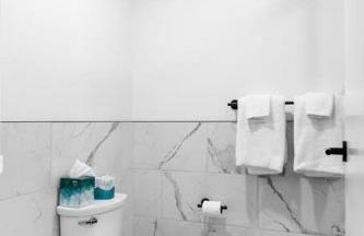 The Phenix Historic DTWN Hotel, King Bed Room #300 - Foto 9