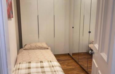 Lovely main door 2 bed apartment - Foto 14