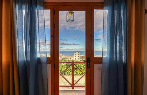 Spacious Home with Tropical Garden, BBQ, Near Seaside - Foto 27