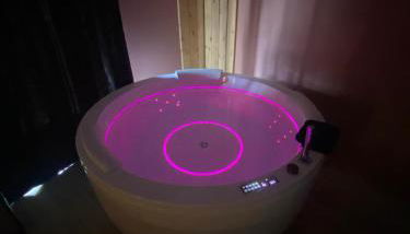 Suite romantique & spa Prova - Love room - Rétroprojecteur Netflix - Foto 4