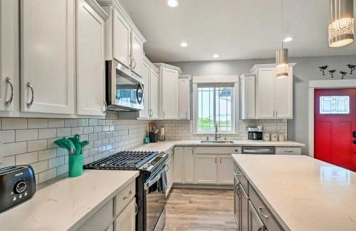 Ocean Shores Getaway with Fireplace and Hot Tub! - Foto 9