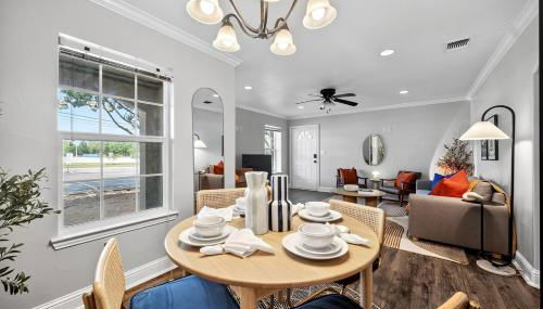 Walk to AT&T Stadium - Modern 2BR With Backyard - Foto 3