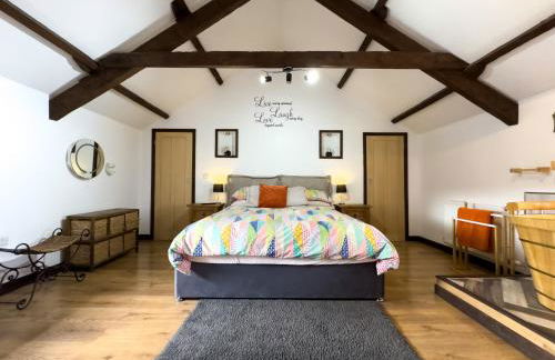 The Stables - Photo 14