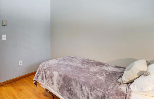 4 Mi to Camelback! Group-Friendly Poconos Cabin - Foto 24