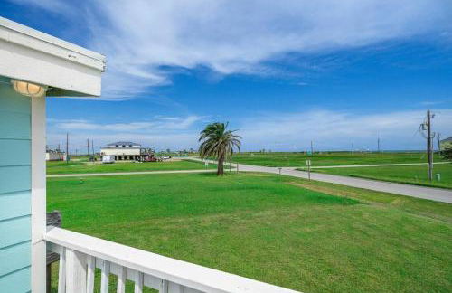 Beach Bungalow with Gorgeous Deck, Close to Beach - Foto 17