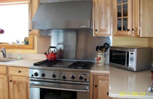 Enchanting Secluded Cabin Rental near Salem, New York - Foto 13