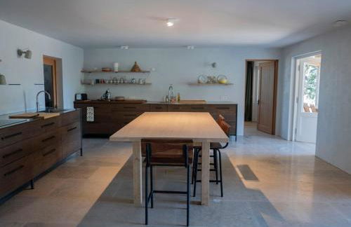 Idyllic Riverside Provencal Farmhouse - Foto 30