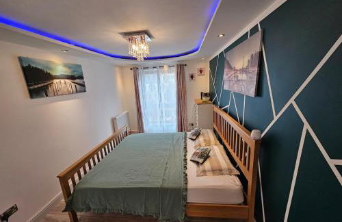 Allan & Ella House - Photo 29