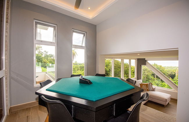 Luxury Hillside Estate at Nativa Resort by RedAwning - Foto 29