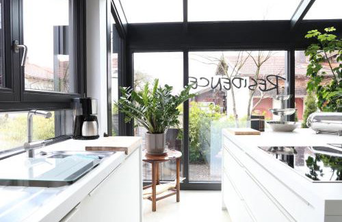 Residence - Photo 16