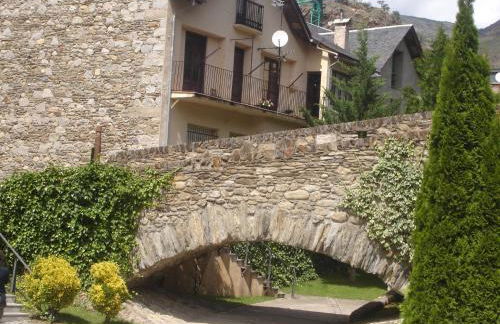 Apartamentos wifi Baqueira & Aigüestortes con jardín privado - Photo 45