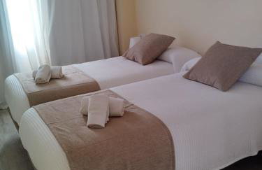 Apartamentos Cala Llonga - Foto 14