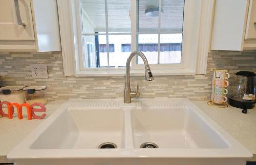 @ Marbella Lane - Vibrant 4BR RWC Ldry + P - Foto 14