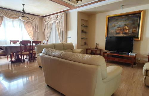 Villa Tres Palmeras en Alfaz del Pi , Albir, Benidorm - Photo 10