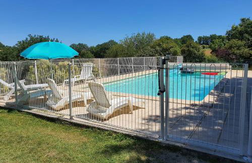 Gîte de 9 personnes avec piscine - Photo 8