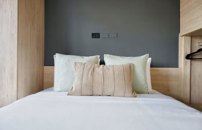 w Comfy Loft in Santa Ana - Photo 8