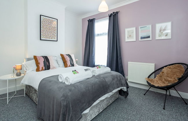 Cosy Home Near Station, Parking, Netflix, Sleeps 5 - Foto 5