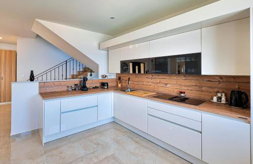 Villa Esarjo with Heated Pool and Sea View - Foto 25