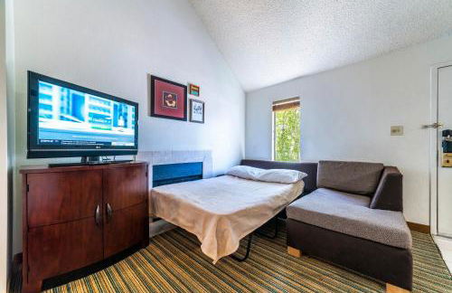 Phoenix Loft sleeps 6 - Photo 42