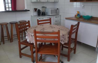 Bertioga - Casa para temporada com piscina, acomoda até 15 pessoas - Photo 12
