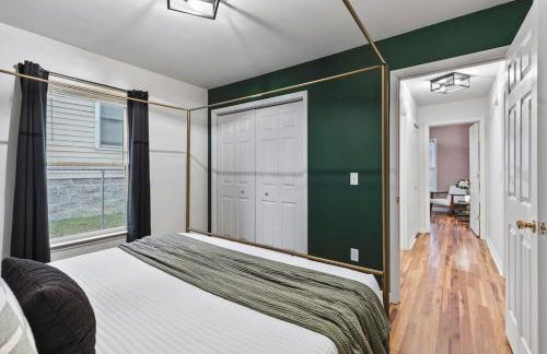 Pool Table WALK to Downtown Bars and Farmers Market - Foto 26