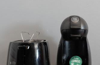 Angoulême, cosy T2 centre ville , TV , WIFI , 4 pers , moderne , parking - Foto 7