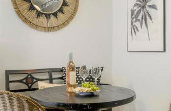 Private Balcony and Coastal Escape - Foto 19