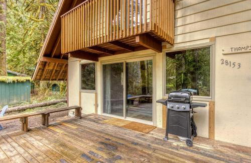Thompson Cabin - Charming Salmon Riverfront A-Frame Oasis w/ fireplace - Foto 58