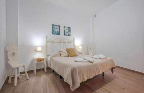 Apartment in Peñaflor with Charming Patio - Foto 4