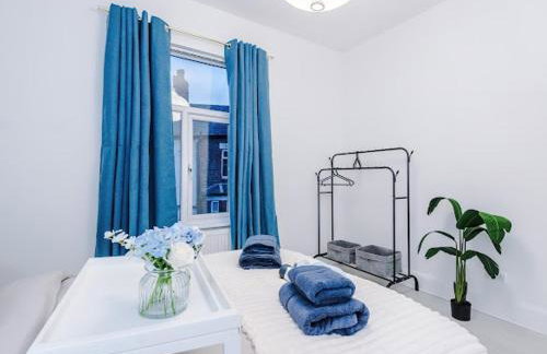 Sleep7, Pool Table, TTennis, Free Parking, 3BR - Foto 11