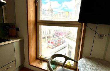 1 BR in Piccadilly Circus St James Cov1 - Photo 2