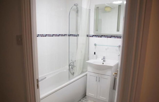 Charming 2-bed Apartment Free Parking in Wimbledon - Foto 7