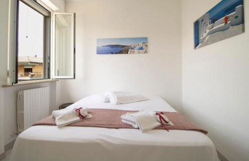 Large balcony overlooking the sea Wi-Fi Parking - Foto 5