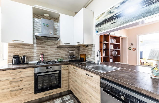 Spacious Flat w Balcony 3 min to Kadikoy Square - Foto 2