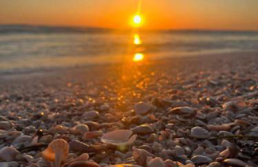 Waterfront duplex, walk to the beach - Foto 50