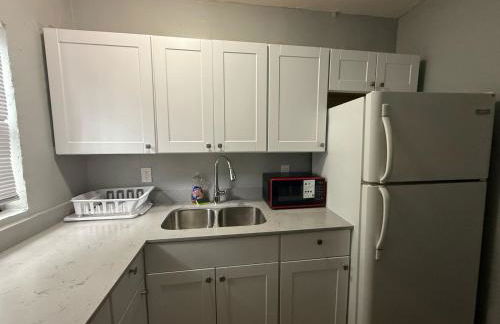 Modern cozy home with private patio - Sleeps 6 - Foto 8