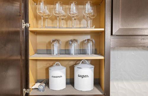 Chill & Tone 1BR Frisco King & Sofa, Gym & Pool - Foto 2