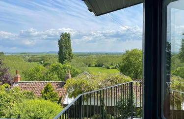 Stunning Hillside House - Foto 33