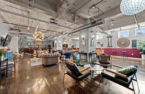 Luxury Downtown Dallas Retreat with Parking, Pool, Gym - Foto 59