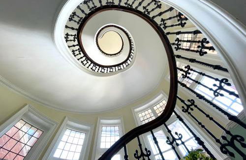 Burlington Mansions - FREE ALLOCATED PARKING - 8 mins walk to the beach - Gym - Pool Table - Brought to you by Coastline Retreats - Photo 39