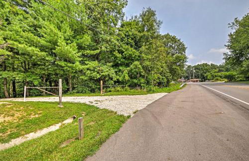 Camp Monroe in Bloomington with Deck and Views! - Foto 24