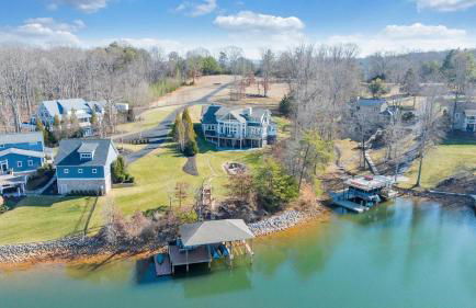 Serenity Shores - Private Lakefront Home with Dock - Foto 43