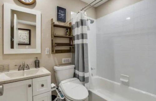 Grapevine Historic District ! New Remodel - Foto 10