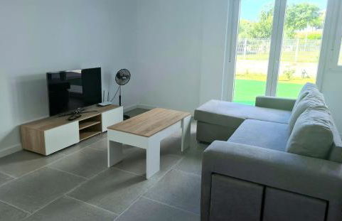 Precioso alojamiento con jardín - Photo 4