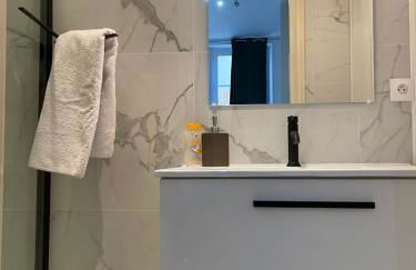 Spacious 3 BR flat Nice center - magnificent view - Foto 32