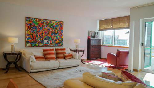 Lisbon Oriente River View w/ Balcony&Garage - Photo 5