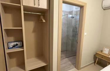 Astron Apartments - Photo 4