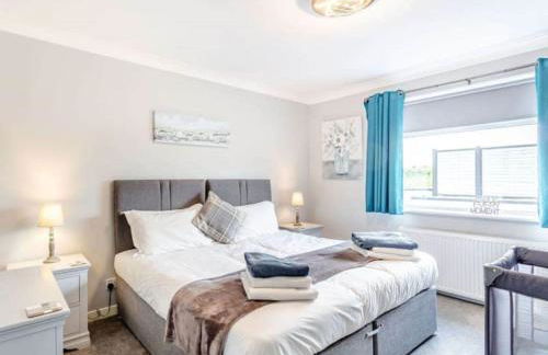 Tigh Na Mhor , Hot Tub , Games Room , 5 Bedroom ,Sleeps 13 , Large Villa - Photo 37